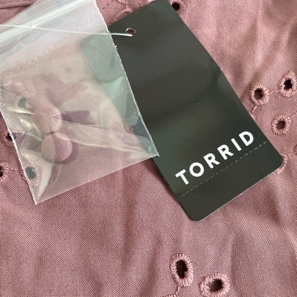 NWT Torrid Sophie Eyelet Swing Cami Size 4 4x 26 Rose Taupe Color. Very pretty! - Picture 6 of 8